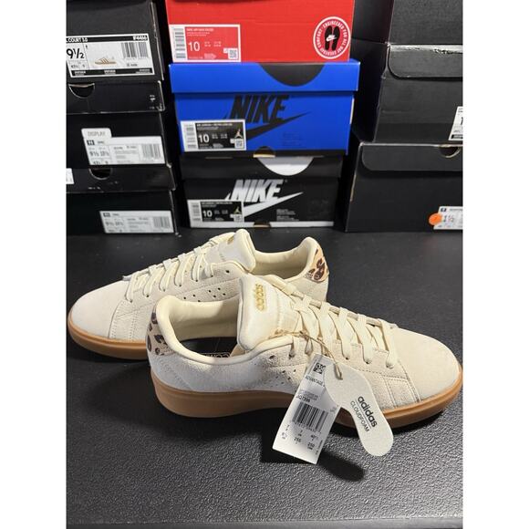 Adidas Advantage 2.0 - Wmns Size 8.5 Beige w/Cheetah print (NEW) - Picture 1 of 5